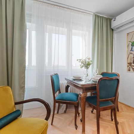 1Bdr Apartment Perla 225 Bucureşti Ngoại thất bức ảnh
