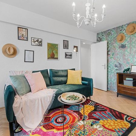 1Bdr Apartment Perla 225 Bucureşti Ngoại thất bức ảnh
