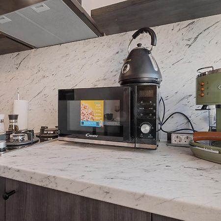 1Bdr Apartment Perla 225 Bucureşti Ngoại thất bức ảnh